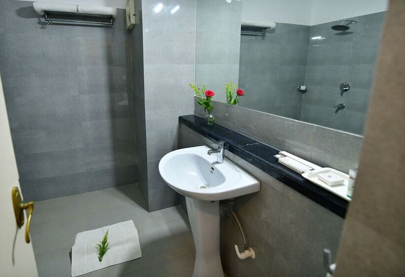 ホテル Kadamb Kunj Resort   Bharatpur