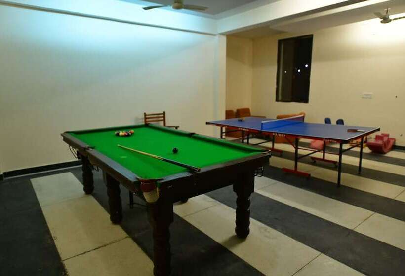 ホテル Kadamb Kunj Resort   Bharatpur