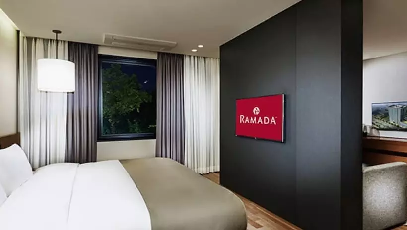 ホテル Ramada By Wyndham Gunsan