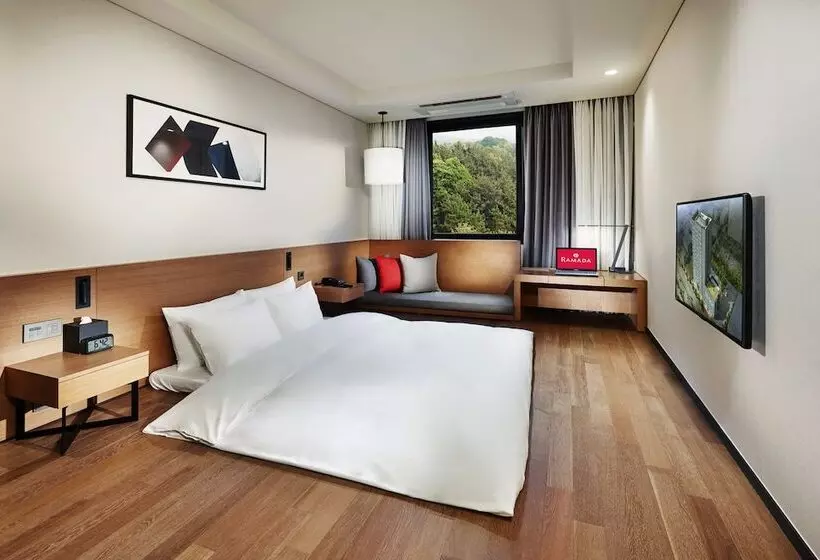 ホテル Ramada By Wyndham Gunsan