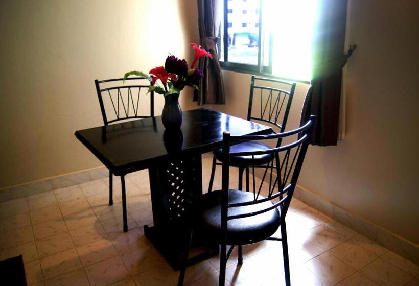 בית מלון כפרי Southern Star Resort