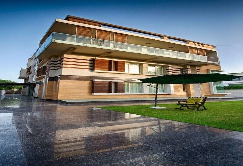 בית מלון כפרי 91 Golf Course Road