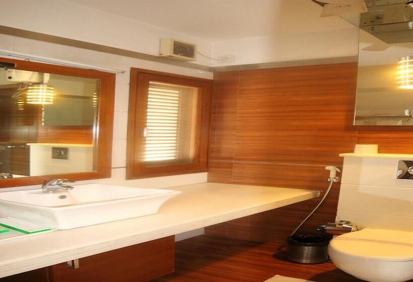 בית מלון כפרי 91 Golf Course Road