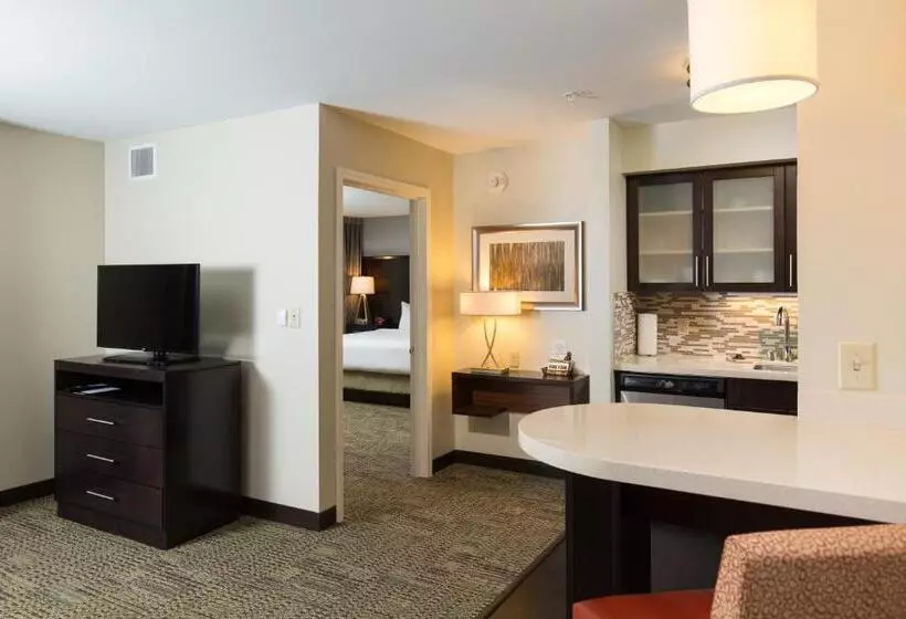 ホテル Staybridge Suites Corona South, An Ihg