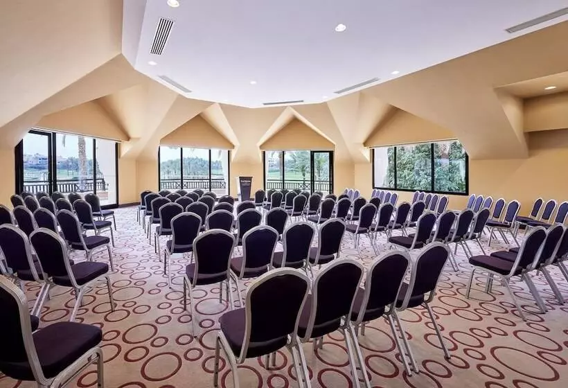 هتل The Westin Cairo Golf Resort & Spa, Katameya Dunes