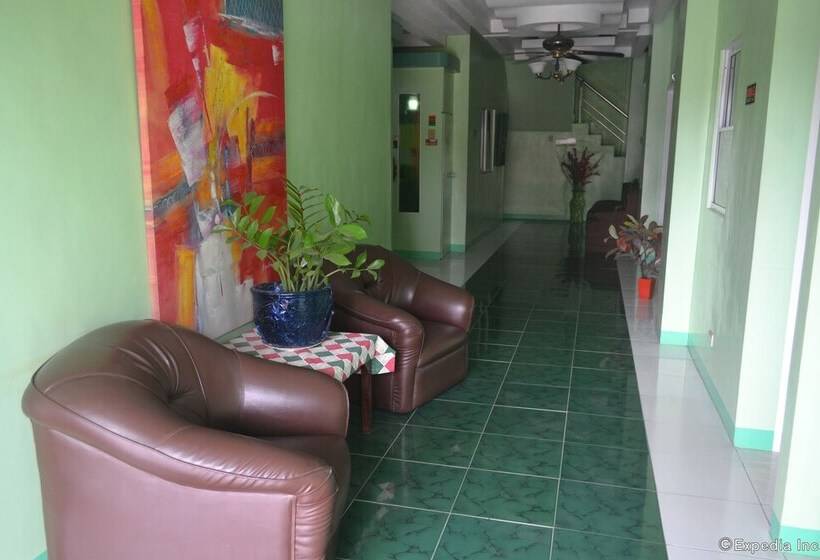 בית מלון כפרי Times Plaza