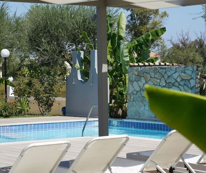 Mirsini Studios & Apartments