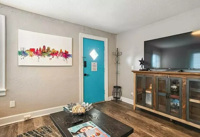 Retkeilymaja Heart Of Westport 1br