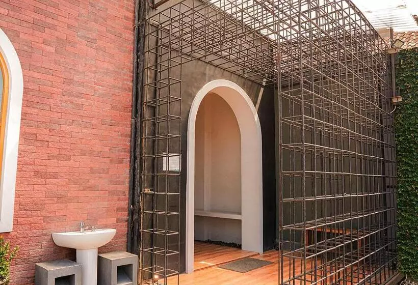 Kapselihotelli Ketje Luxury Capsule Mitra Reddoorz
