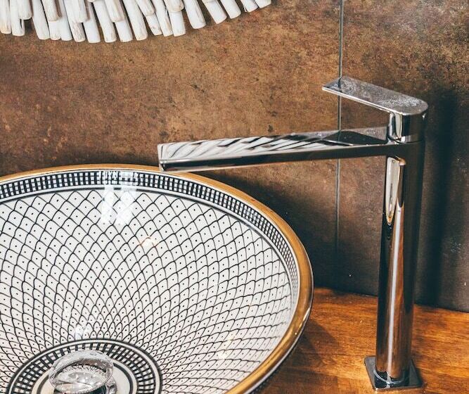 Bed and Breakfast Eksōtika