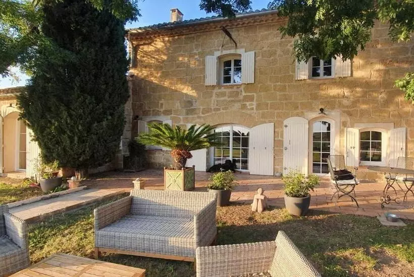 Aamiaismajoitus (B&B) Les Bonbonnettes