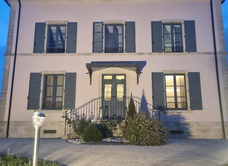 Villa Eulalie B&b Guest House Nestled In The Champagne Area