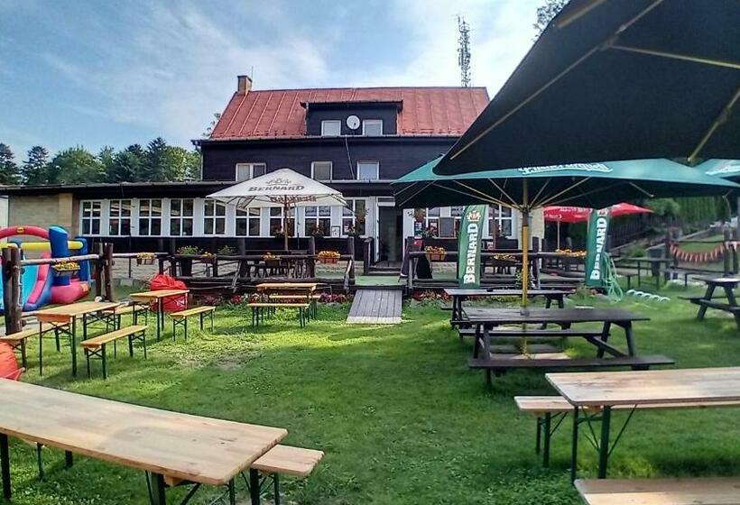 فندق Chata Jahodná