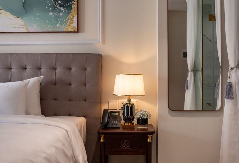 L Signature Hotel & Spa