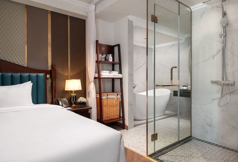 L Signature Hotel & Spa