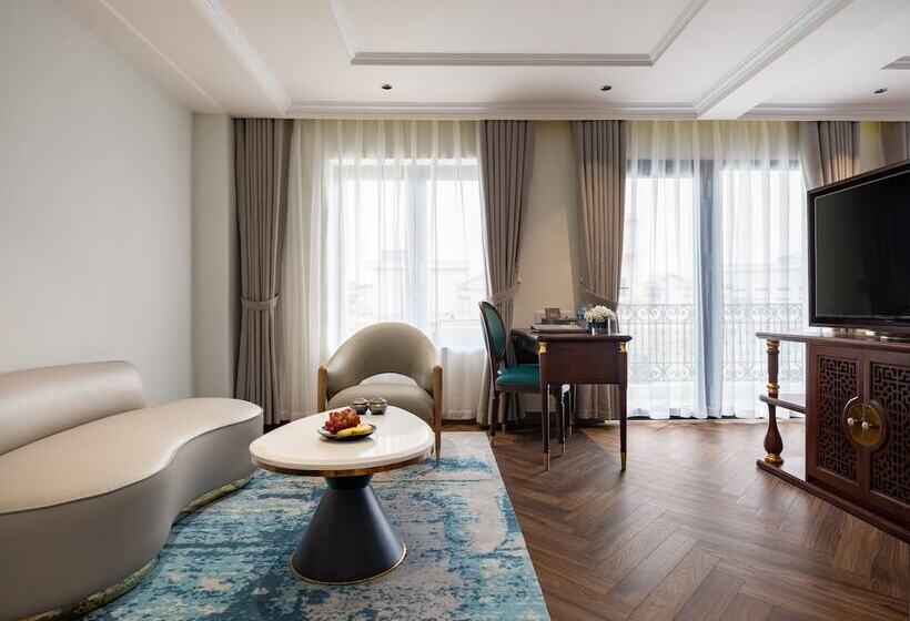 L Signature Hotel & Spa