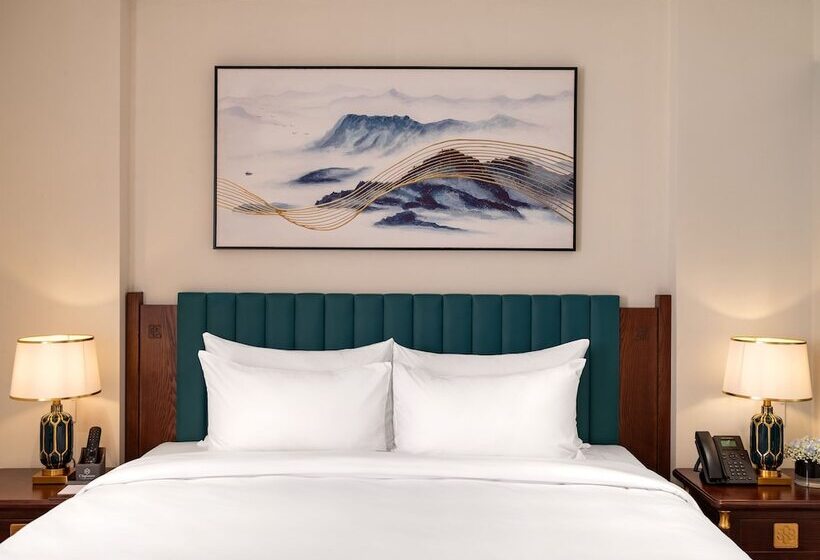 L Signature Hotel & Spa