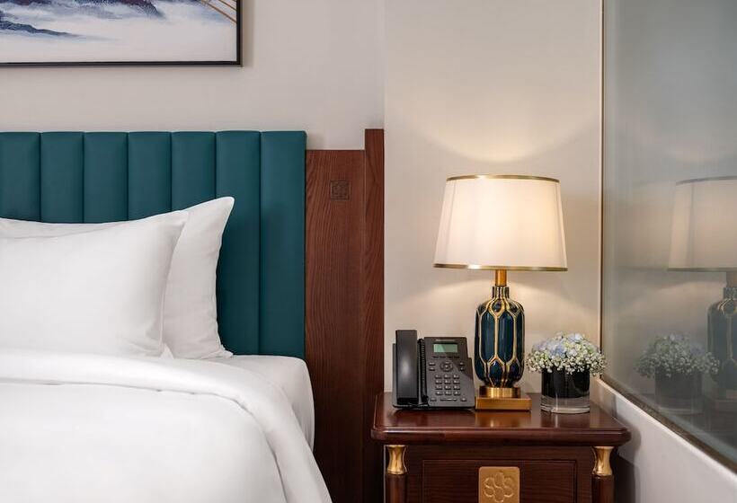 L Signature Hotel & Spa