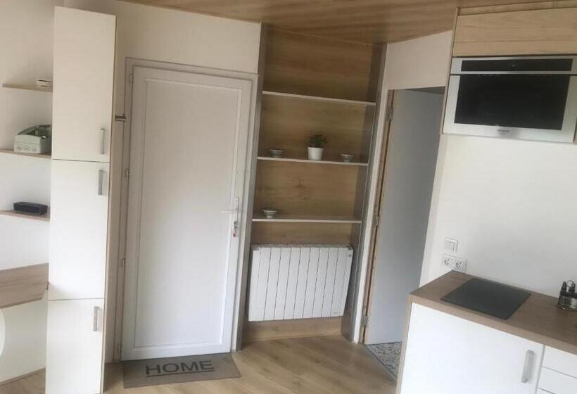 Пансион Petit Studio Sur Propriété