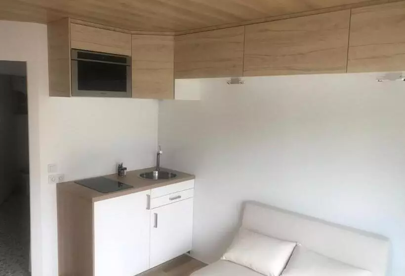 Majatalo Petit Studio Sur Propriété