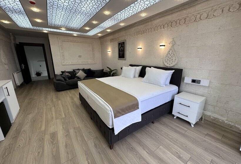 White Life Hotel & Cafe