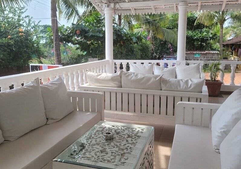 هتل Lillywoods Nv Beach Resort