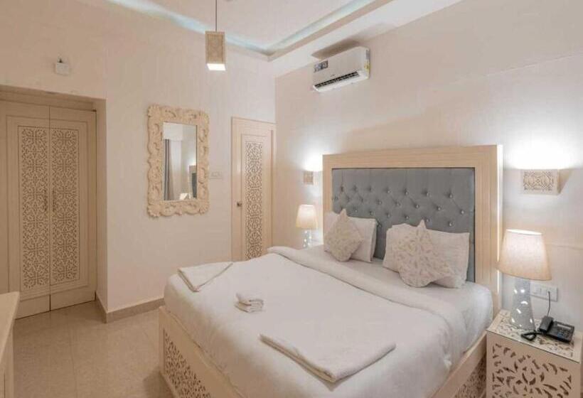 هتل Lillywoods Nv Beach Resort