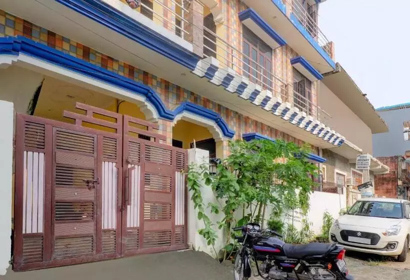 ホテル O Chaudhary Guest House