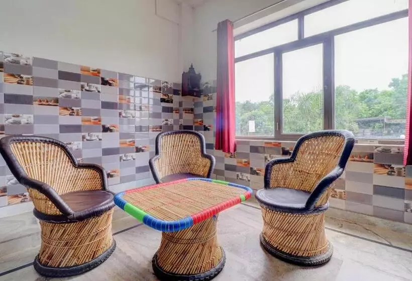 ホテル O Chaudhary Guest House