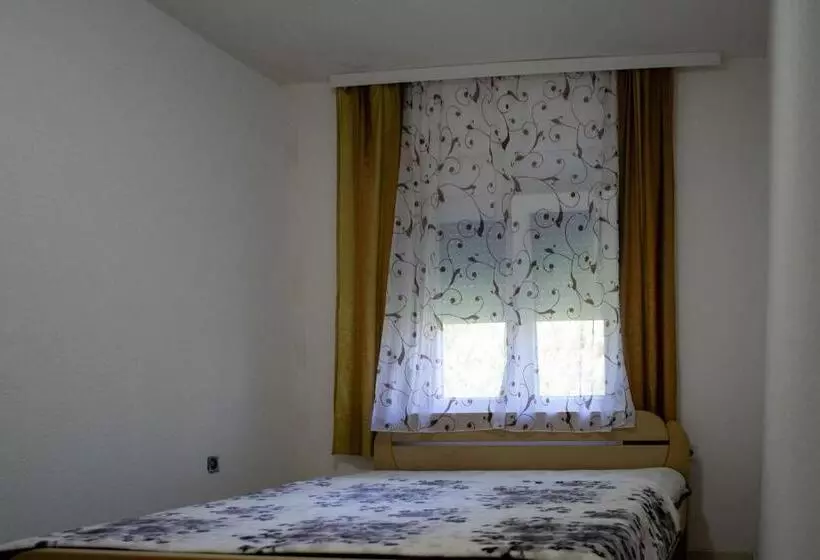 پانسیون Aida Apartments