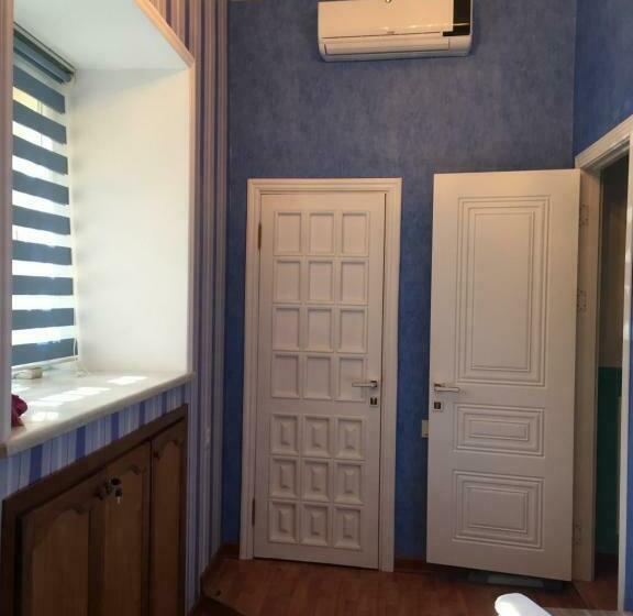 هاستل Baku Gardens