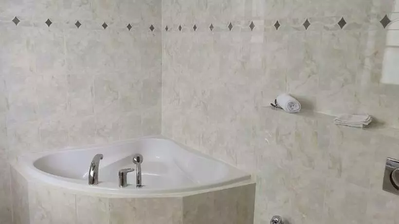 Retkeilymaja Chateau Radvanov Pension