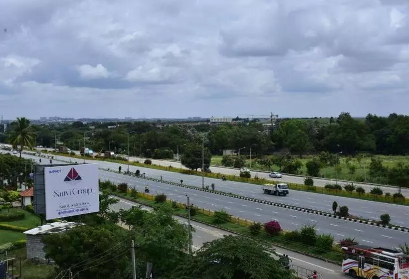 Apith Hotel And Suites