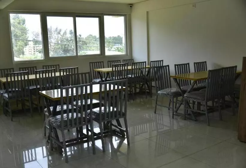 Apith Hotel And Suites