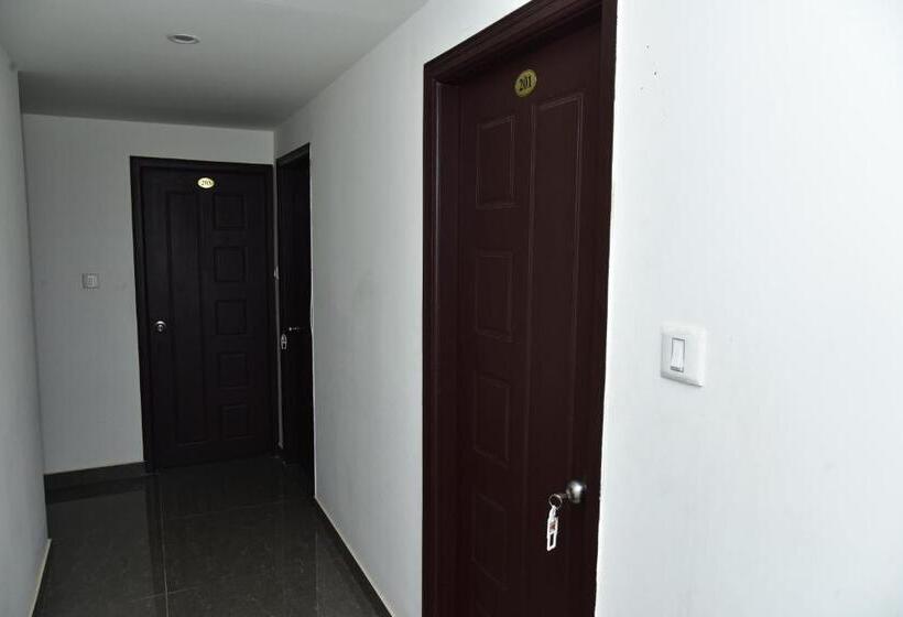 Apith Hotel And Suites