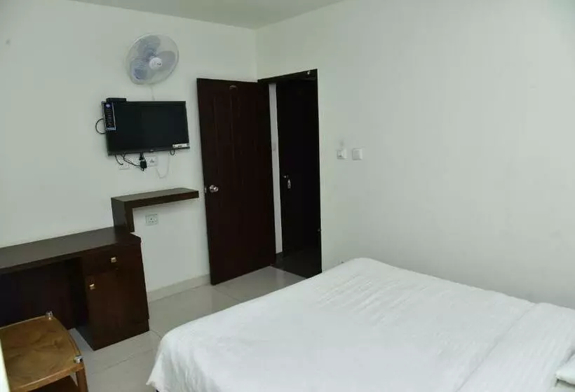 Apith Hotel And Suites