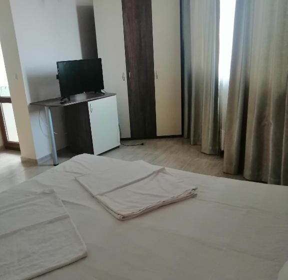 هتل хотел здравец