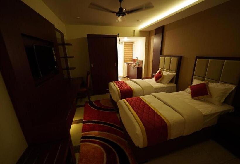 فندق Newline Orchid