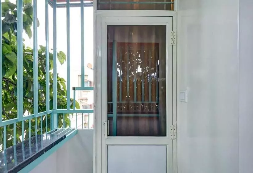 هتل Oyo Flagship Csuites