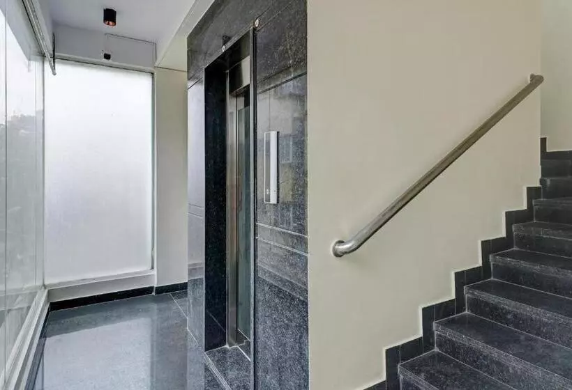هتل Oyo Flagship Csuites