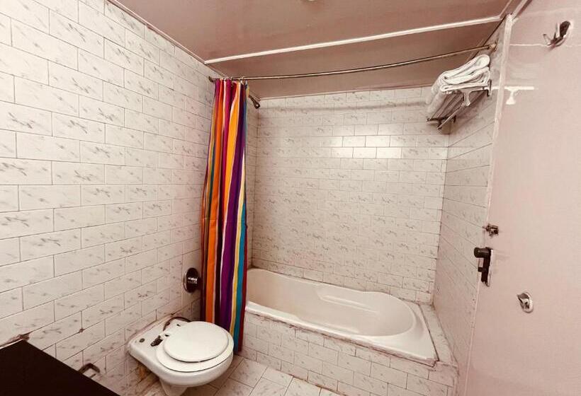 בית מלון כפרי River Grand Lodge