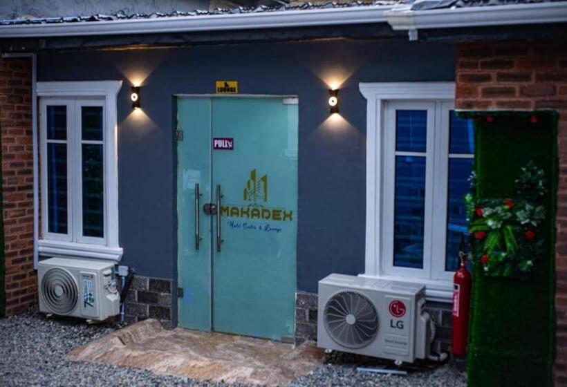 Makadex Hotel & Lounge