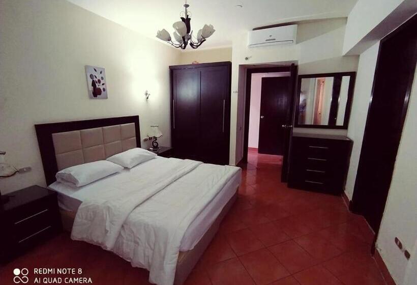 استراحتگاه Porto El Sokhna Pyramids Family Only