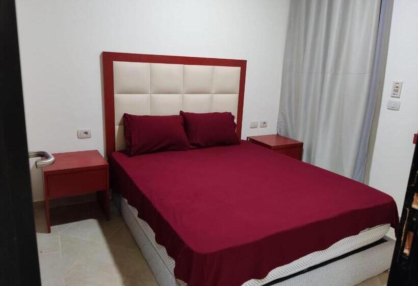 استراحتگاه Porto El Sokhna Pyramids Family Only