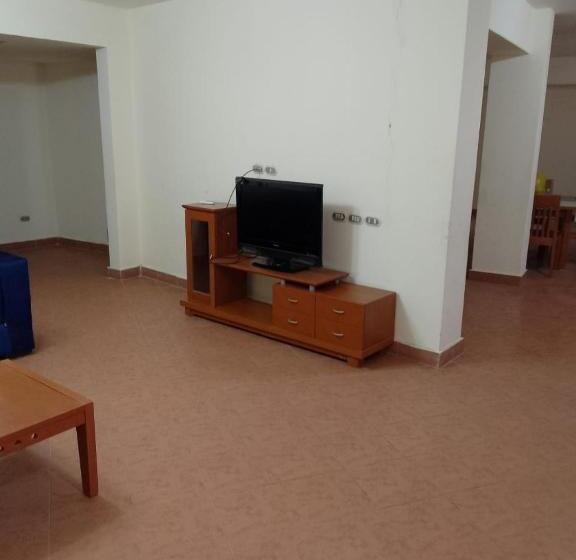 استراحتگاه Porto El Sokhna Pyramids Family Only