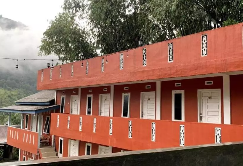 Retkeilymaja Penginapan Gindo Sidebuk Debuk Berastagi Redpartner