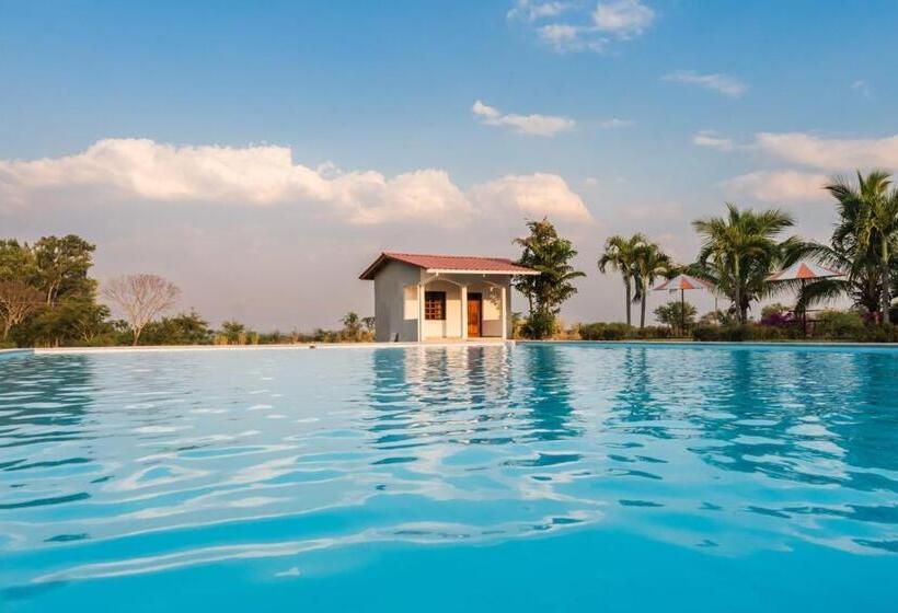 Dexamano Hotel & Resort