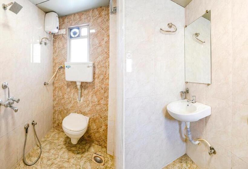 Fabhotel Candor Amigo