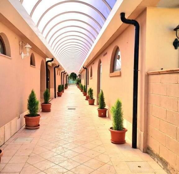 هتل کپسول Il Cavaliere