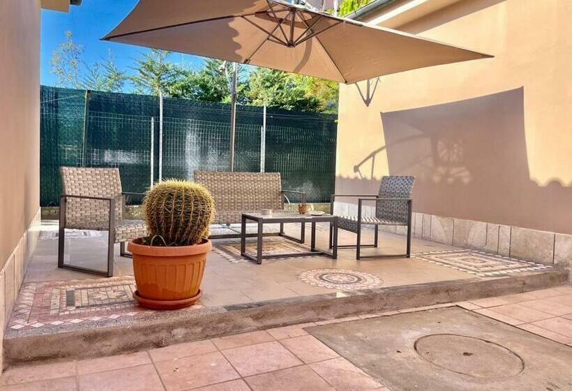 هتل کپسول Il Cavaliere